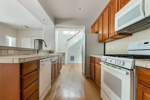 Kitchen - 61148 Foxglove Loop, Bend, OR 97702 photo 2 of 3