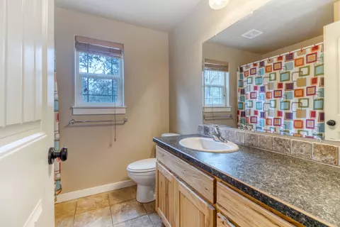 Bath - 51322 Preble Way, La Pine, OR 97739 photo 2 of 2