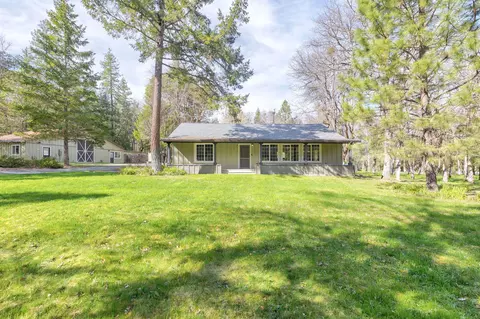 444 Sheraton Dr, Williams, OR 97544