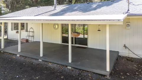 Exterior - 101 Cascade Dr, Cave Junction, OR 97523 photo 3 of 14