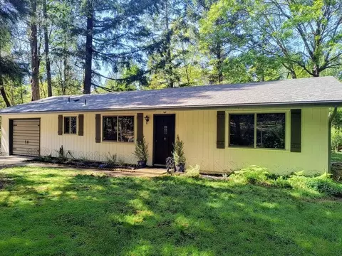 Exterior - 101 Cascade Dr, Cave Junction, OR 97523 photo 2 of 14