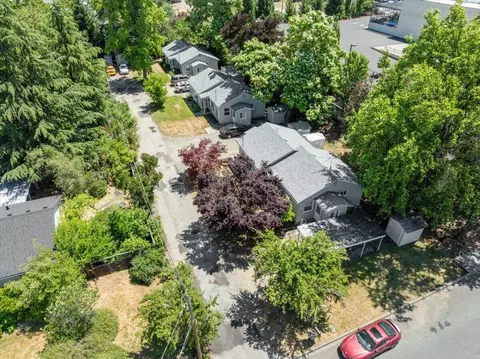 307 Tussey Ln, Grants Pass, OR 97527