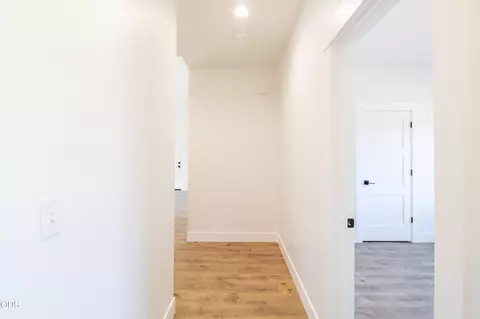 Entry Way - 405 Cece Ln, Cave Junction, OR 97523 photo 1 of 1