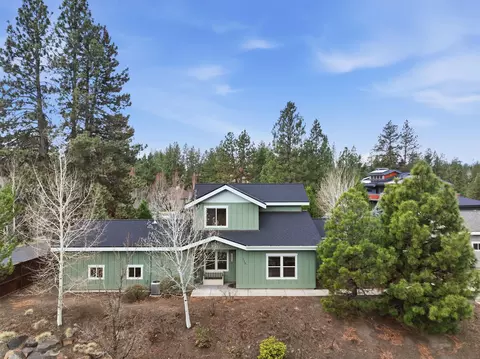 115 NW Mount Washington Dr, Bend, OR 97703