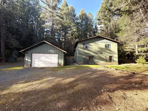 250 Tunnel Creek Rd, Grants Pass, OR 97526