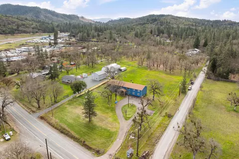 3361 Camp Joy Rd, Grants Pass, OR 97526