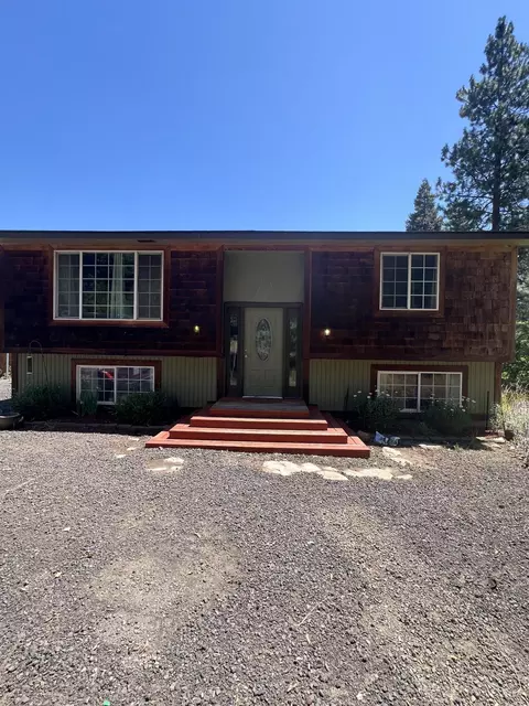 8511 Mclaughlin Ln, Klamath Falls, OR 97601
