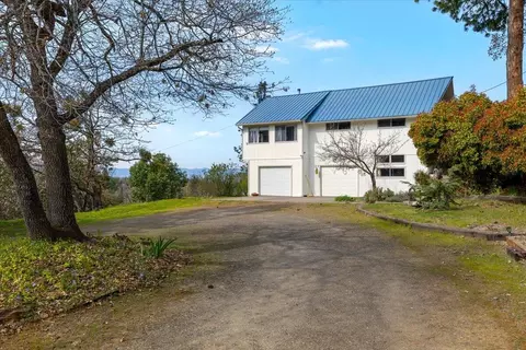 345 Carmen Rd, Talent, OR 97540
