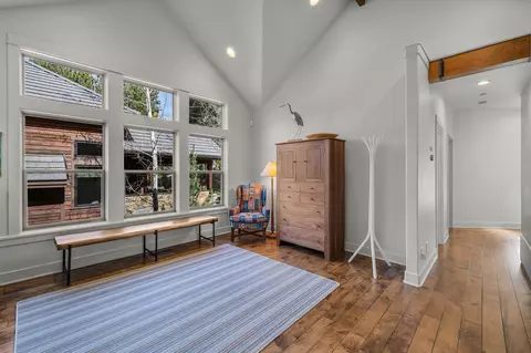 Entry Way - 61727 Tam Mcarthur Loop, Bend, OR 97702 photo 4 of 7