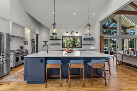 Kitchen - 61727 Tam Mcarthur Loop, Bend, OR 97702 photo 2 of 10