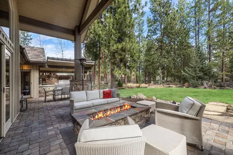Exterior - 61727 Tam Mcarthur Loop, Bend, OR 97702 photo 5 of 15