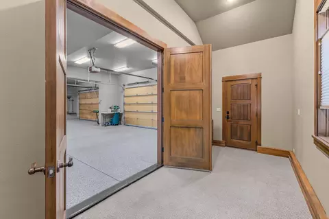 Entry Way - 61727 Tam Mcarthur Loop, Bend, OR 97702 photo 6 of 7
