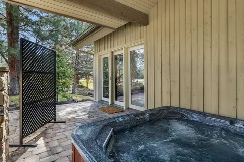 Exterior - 61727 Tam Mcarthur Loop, Bend, OR 97702 photo 10 of 15