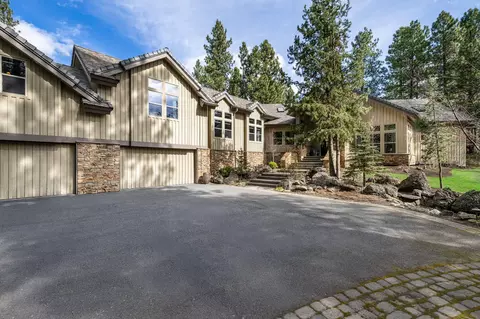 61727 Tam Mcarthur Loop, Bend, OR 97702