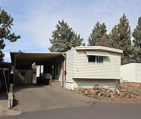2200 NE Highway 20 #13, Bend, OR 97701