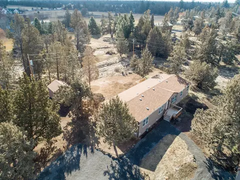 21395 Chasing Cattle Ln, Bend, OR 97701 photo 35