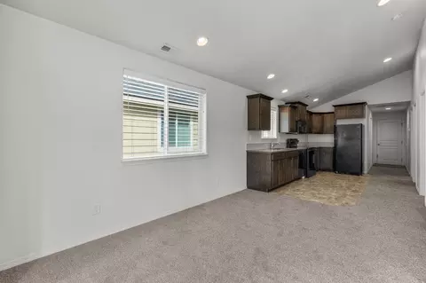 Entry Way - 858 N Trinity Way, Sisters, OR 97759 photo 1 of 4