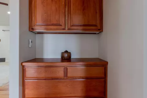 Entry Way - 584 Barton Rd, Eagle Point, OR 97524 photo 1 of 1