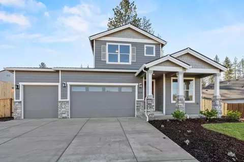 1135 Pumpkin Ridge Dr #319, Eagle Point, OR 97524