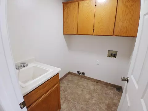 Other - 1360 W Linn Rd, Eagle Point, OR 97524 photo 6 of 16