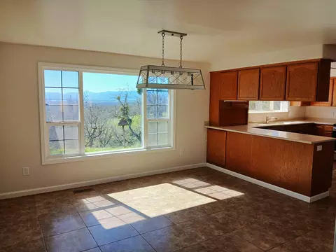Other - 1360 W Linn Rd, Eagle Point, OR 97524 photo 2 of 16