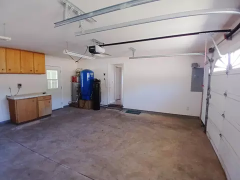Other - 1360 W Linn Rd, Eagle Point, OR 97524 photo 8 of 16