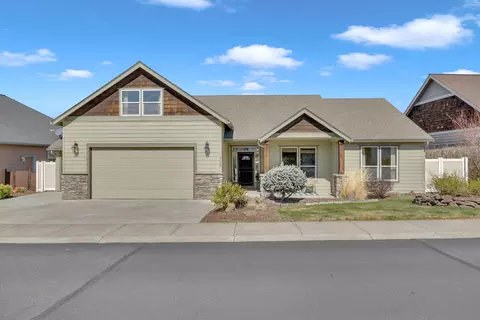 4013 SW Tommy Armour Ln, Redmond, OR 97756