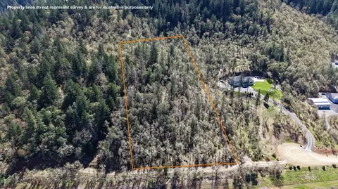 345 Whitaker Ln, Grants Pass, OR 97527 photo 5