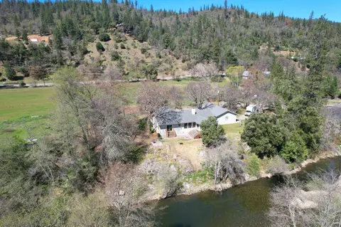 7255 Upper Applegate Rd, Jacksonville, OR 97530