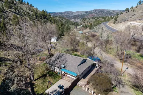 View/Area - 27374 Bumpy Rd, John Day, OR 97845 photo 1 of 1