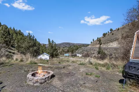 Exterior - 27374 Bumpy Rd, John Day, OR 97845 photo 6 of 12