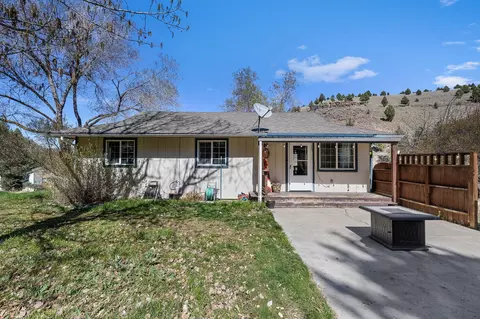 Exterior - 27374 Bumpy Rd, John Day, OR 97845 photo 2 of 12