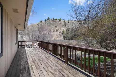 Exterior - 27374 Bumpy Rd, John Day, OR 97845 photo 8 of 12