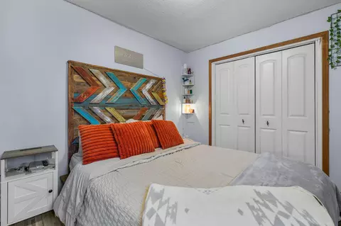 Bedroom - 27374 Bumpy Rd, John Day, OR 97845 photo 6 of 9