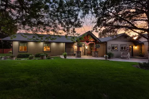 4101 NW 21st St, Redmond, OR 97756