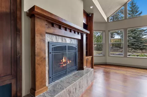 Living - 2672 NW Brickyard St, Bend, OR 97703 photo 5 of 10