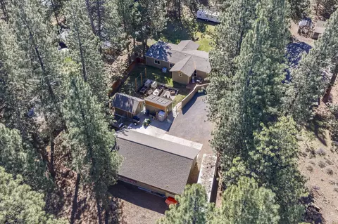 19206 Kiowa Rd, Bend, OR 97702