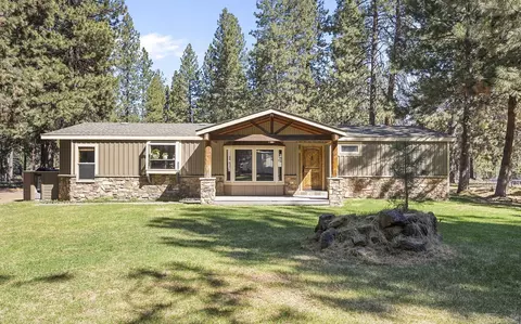 19206 Kiowa Rd, Bend, OR 97702