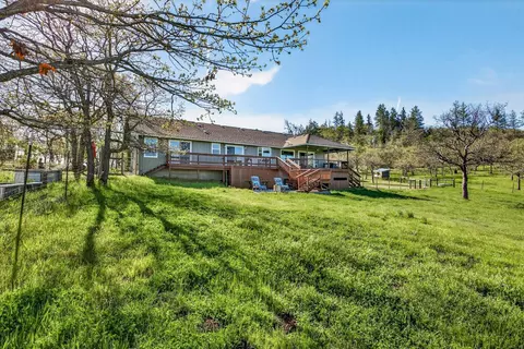 200 Mount Castle Dr, Eagle Point, OR 97524 photo 5
