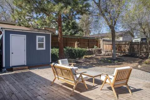 Exterior - 1304 NE Watson Dr, Bend, OR 97701 photo 4 of 12