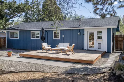 Exterior - 1304 NE Watson Dr, Bend, OR 97701 photo 7 of 12