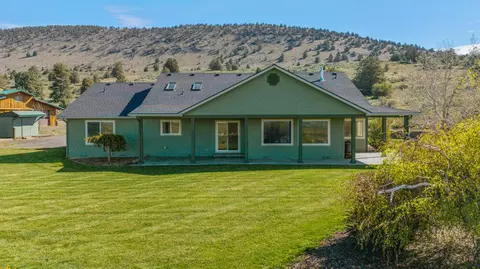 12445 Highway 140 E, Klamath Falls, OR 97603