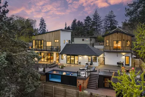 1901 NW 6th St, Bend, OR 97703