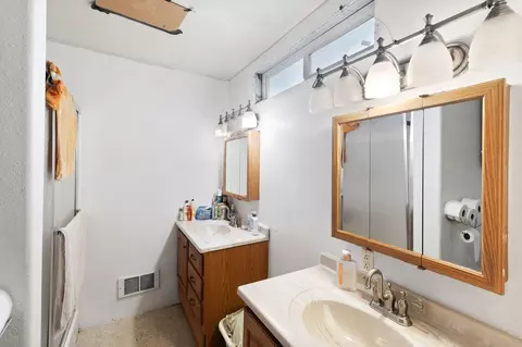 Bath - 6795 Holland Loop Rd, Cave Junction, OR 97523 photo 1 of 2
