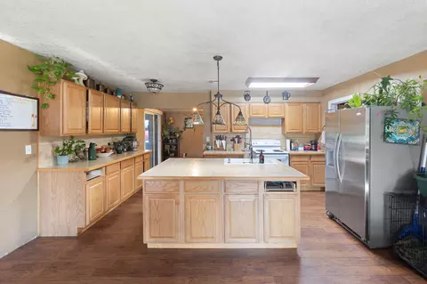 Kitchen - 6795 Holland Loop Rd, Cave Junction, OR 97523 photo 2 of 4