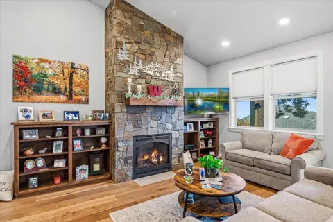 63114 Pikes Ct, Bend, OR 97701 photo 7