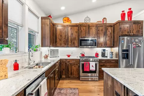 63114 Pikes Ct, Bend, OR 97701 photo 12