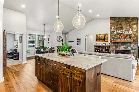 63114 Pikes Ct, Bend, OR 97701 photo 14