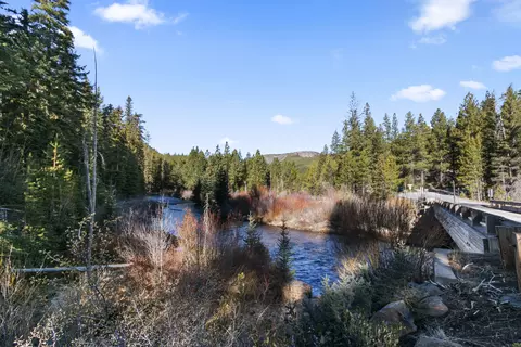 View/Area - 61567 Bearwallow Rd, Bend, OR 97703 photo 4 of 5