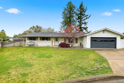 50 Kathryn Ct, Central Point, OR 97502